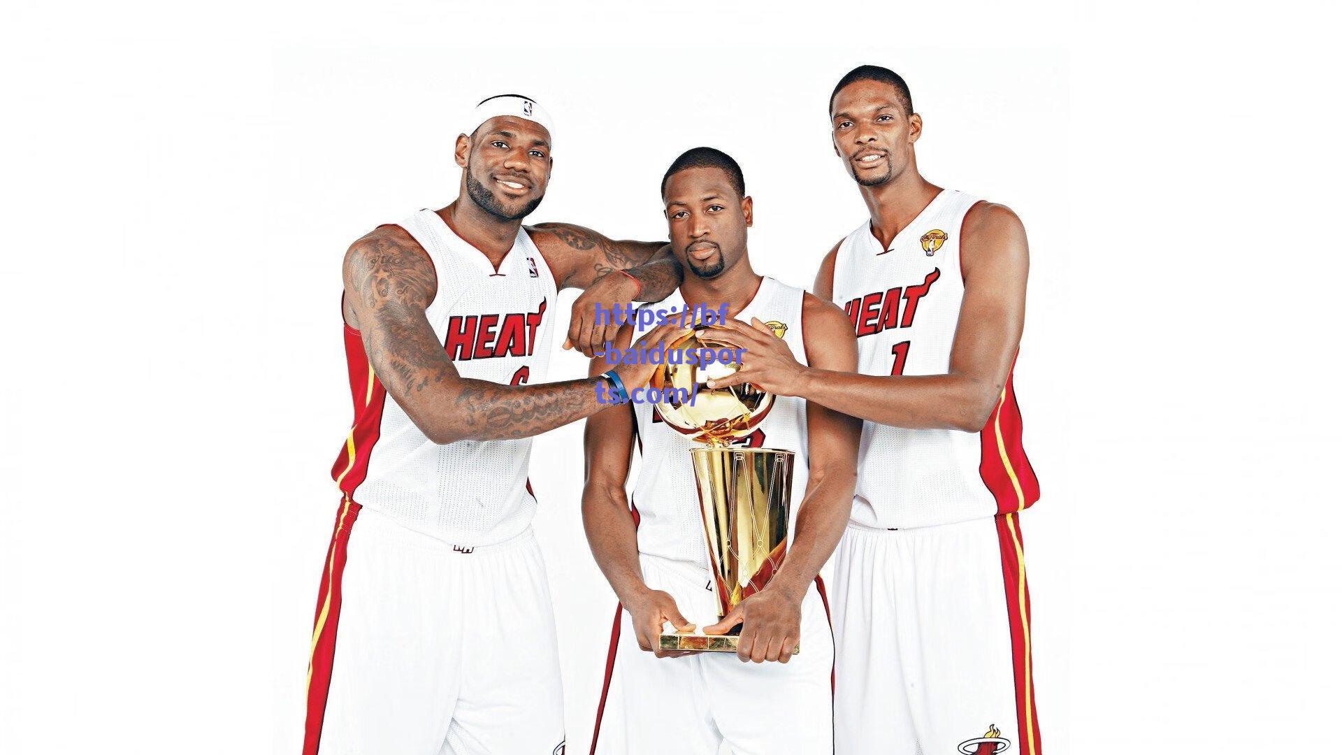 同龄球星命运殊途，鸡哥喜获天价续约，萨内主场遭嘘声考验